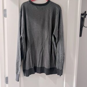 Men’s Sweater size XL